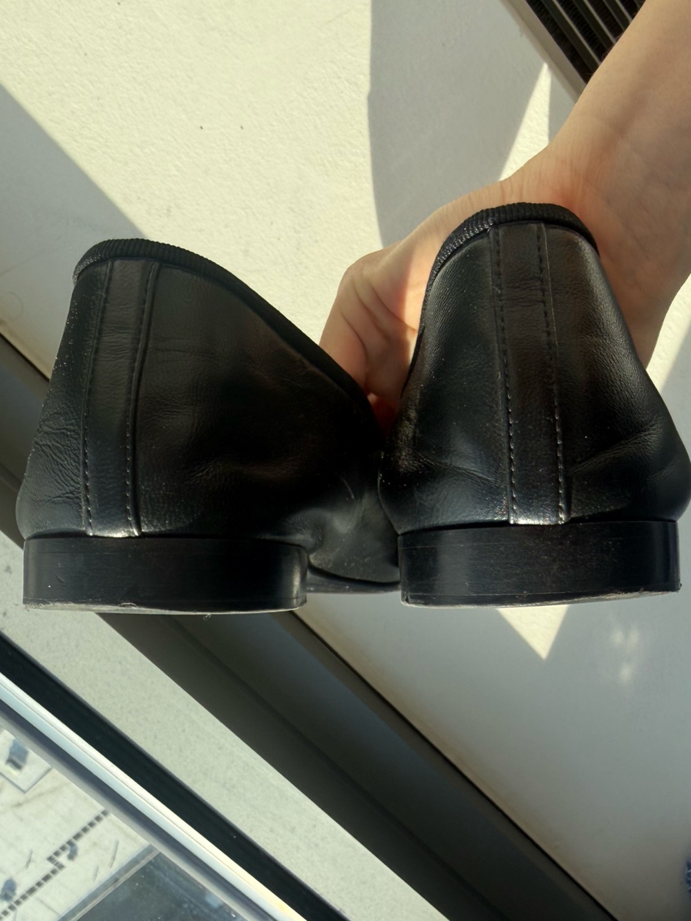 CHANEL Black Leather with Patent Cap-Toe - Picture 4 of 5